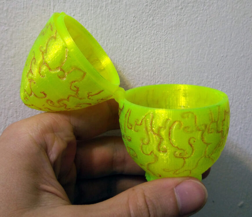Easter 3d prints surprise egg shells