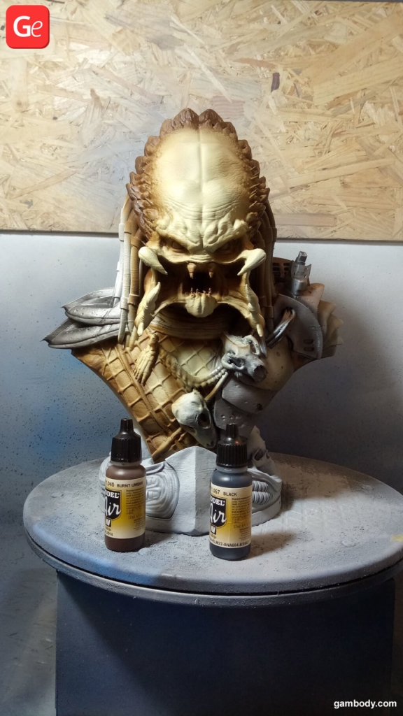 Predator Bust painting 3D prints