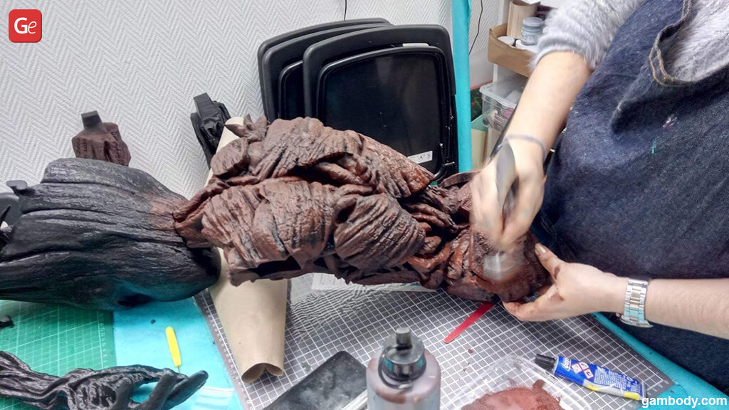 How to paint 3D printed life-size Groot figure