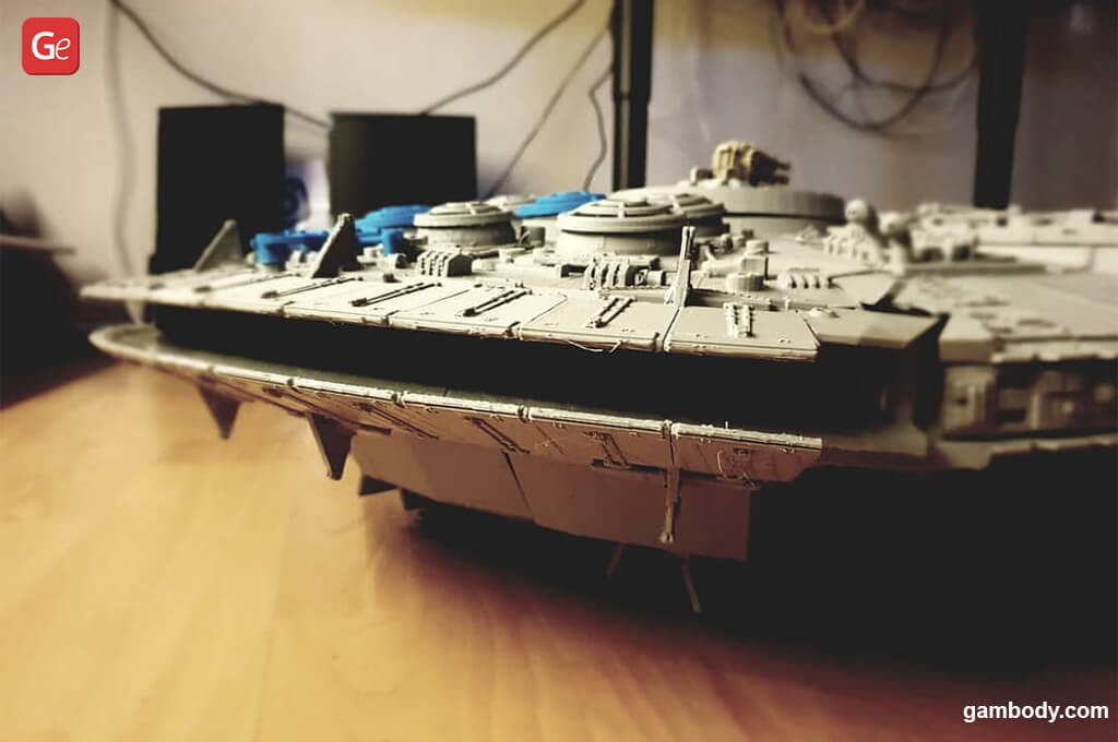 Star Wars Millennium Falcon model 3D printed