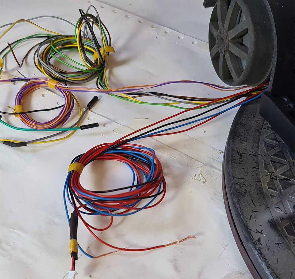 Cables for LED lights for DeLorean DMC-12 model 1/8