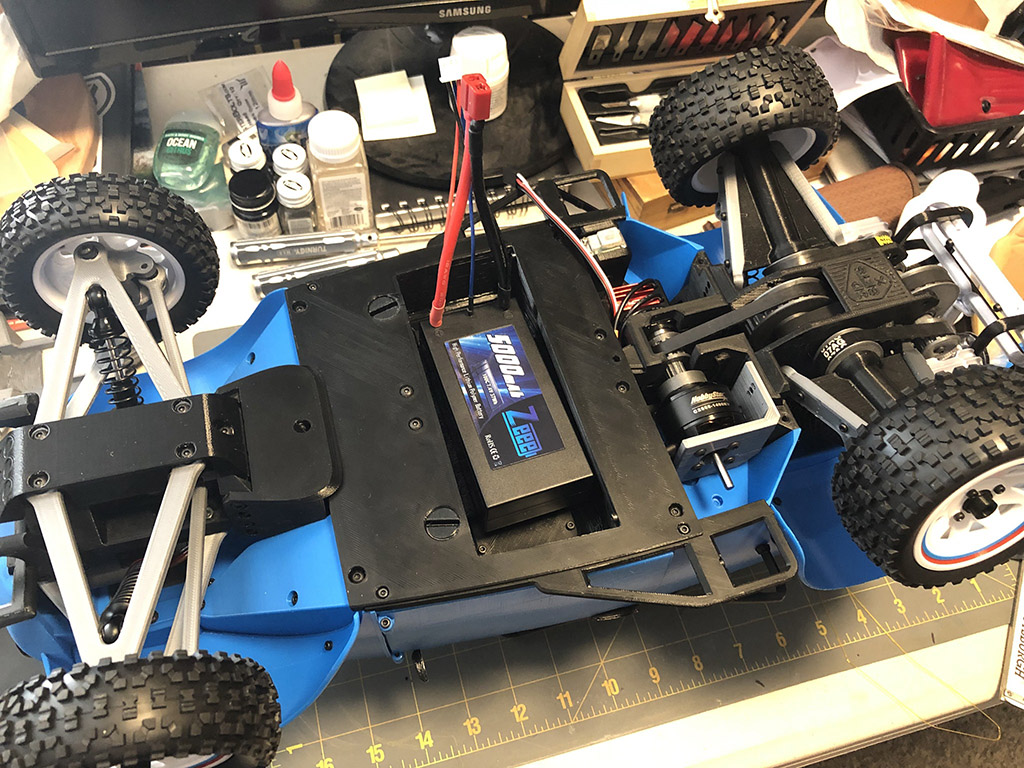 Battery for 3D printed RC car