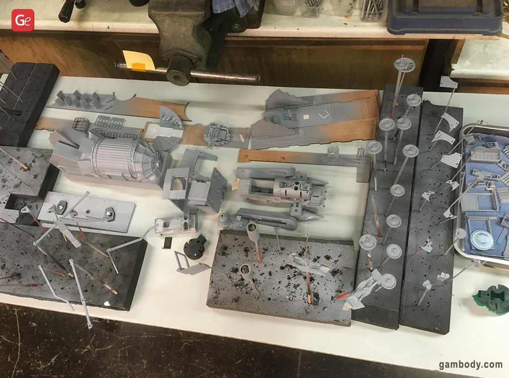 Preparando peças impressas em 3D para pintura Trem viajando no tempo