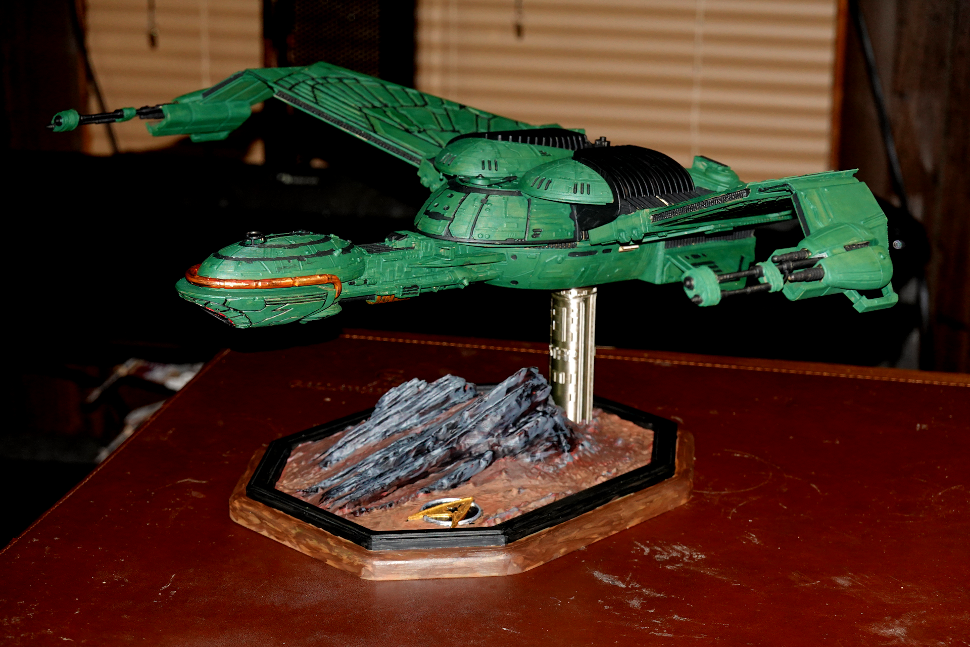 Bird of Prey side view