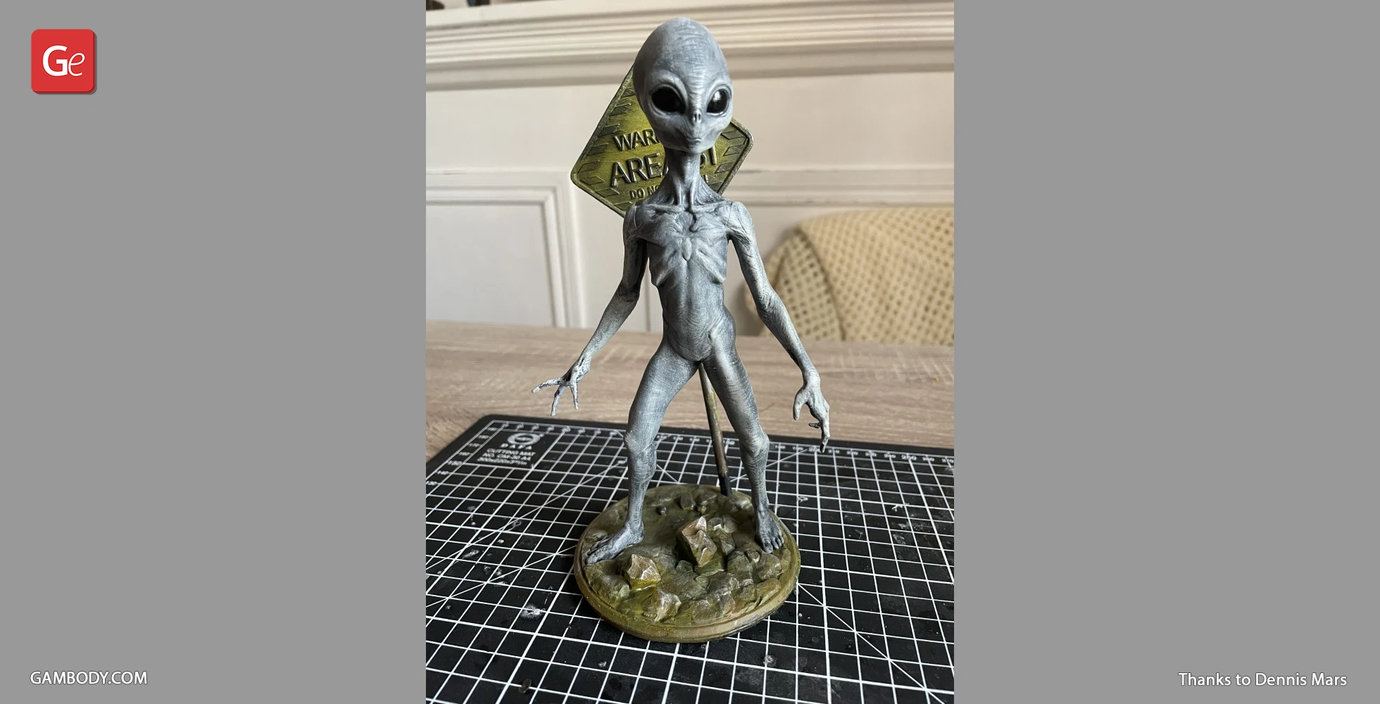 Buy Grey Aliens 3D Printing Figurines in Diorama | Assembly