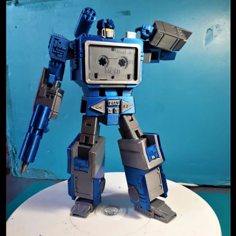 preview of Transformers Soundwave