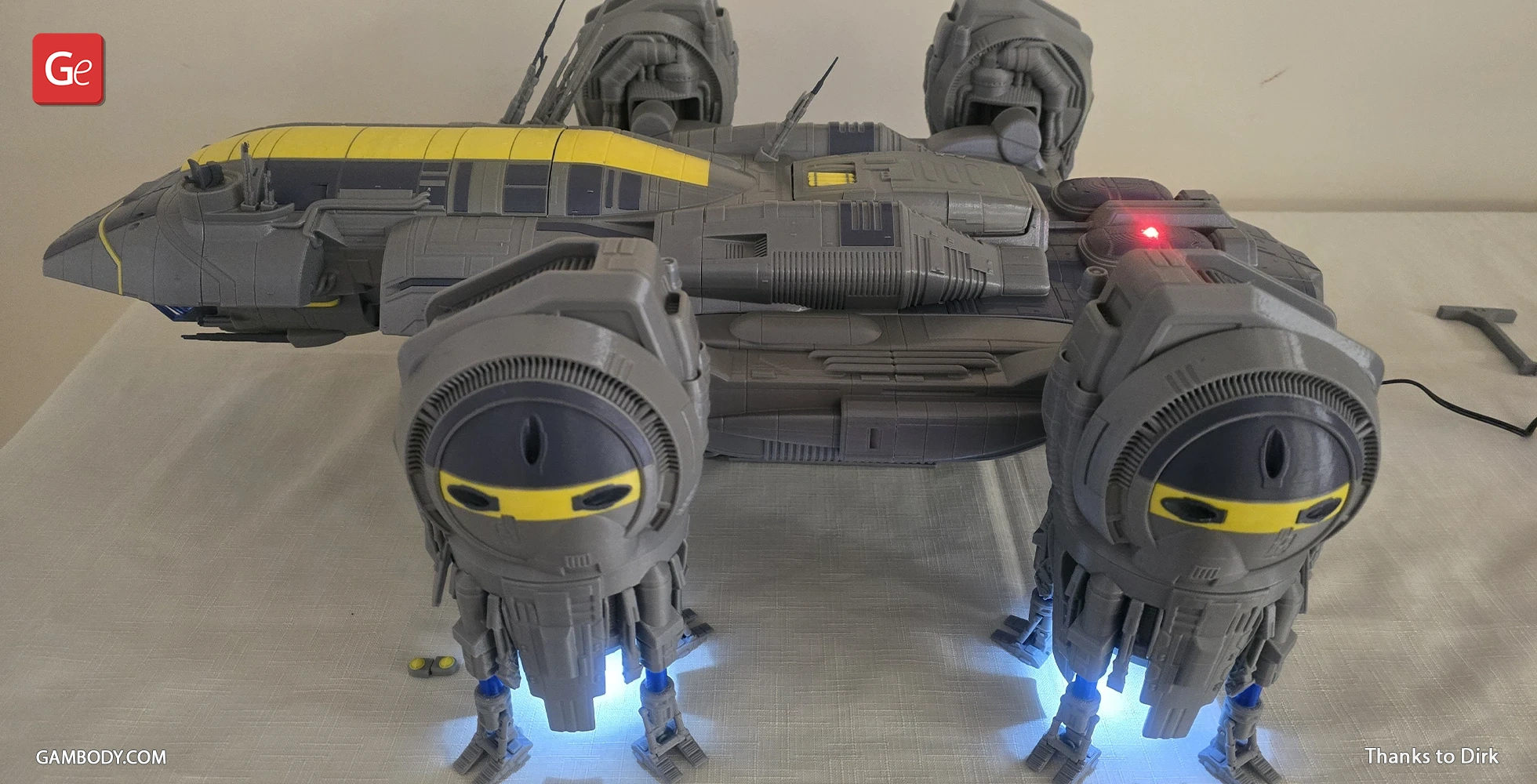 Detailed 3D model of the USCSS Prometheus spaceship with illuminated landing gear.