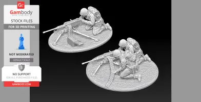 WW2 M2 Browning mini diorama: two soldiers operating a heavy machine gun on a textured base.