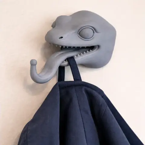 Salamander HEAD WALL HANGER COAT AND - Animal Wall Hook STL