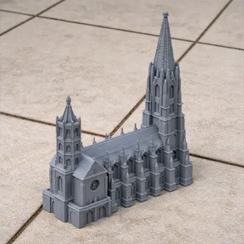 Detailed 3D printed model of Freiburg Minster, showcasing intricate gothic architecture.